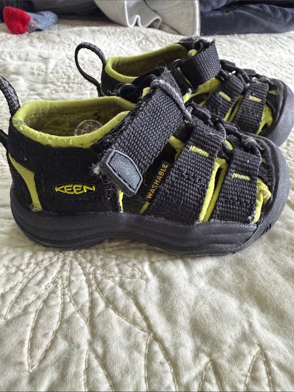 Keen Kids Black and Lime Green Closed-Toe Sport Sandals